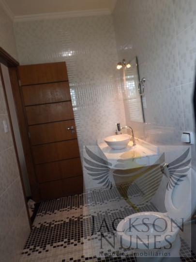 Casa à venda com 3 quartos, 310m² - Foto 2