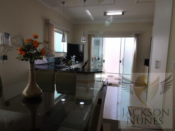 Casa à venda com 3 quartos, 310m² - Foto 17