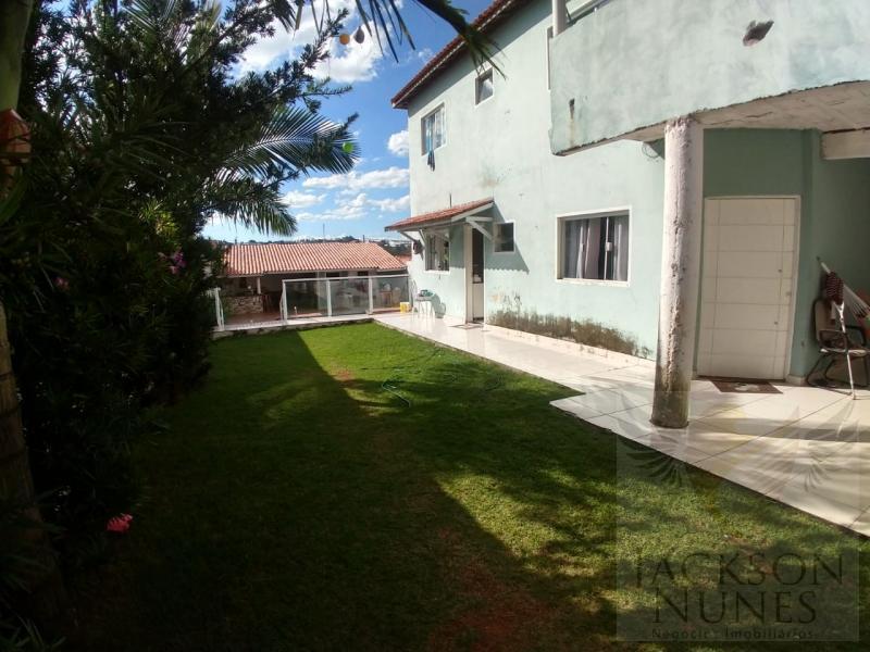 Casa à venda com 2 quartos, 340m² - Foto 2