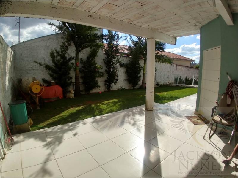 Casa à venda com 2 quartos, 340m² - Foto 4