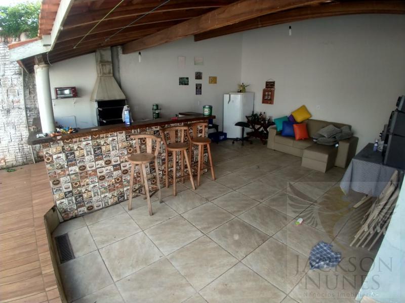 Casa à venda com 2 quartos, 340m² - Foto 8