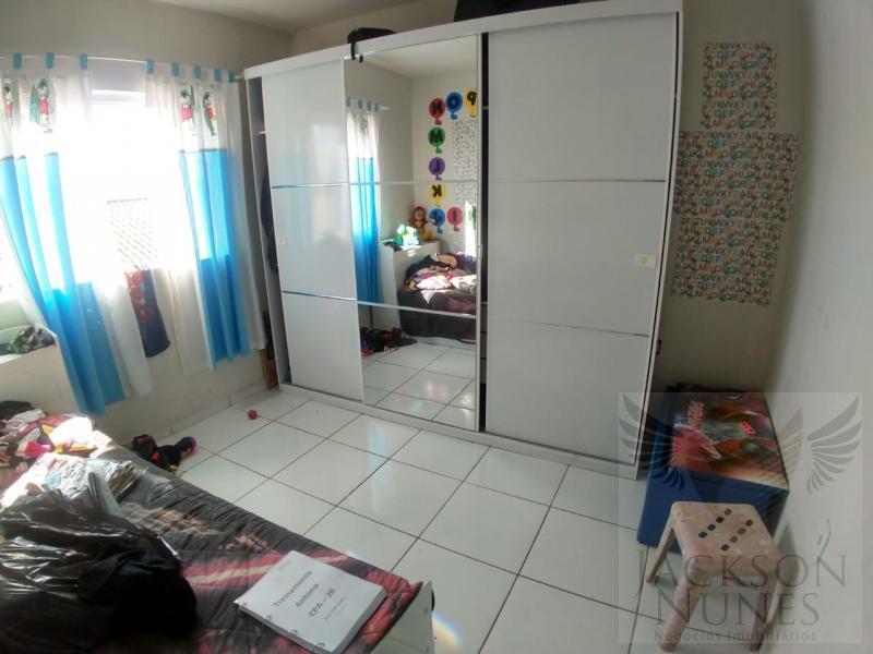 Casa à venda com 2 quartos, 340m² - Foto 23