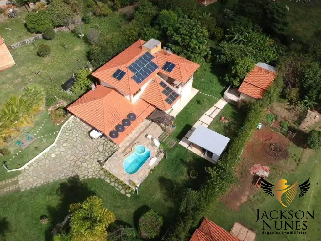 Chácara à venda com 3 quartos, 2796m² - Foto 1