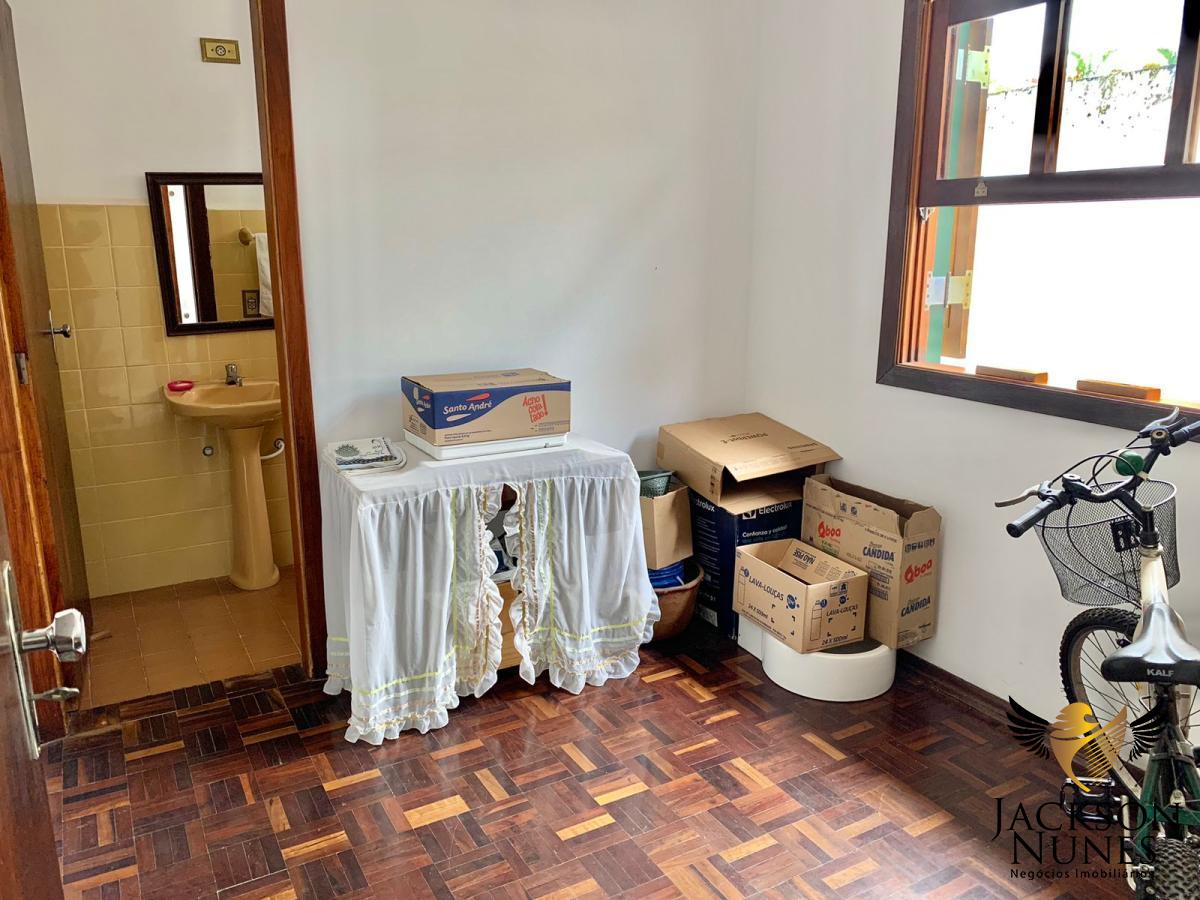 Casa à venda com 3 quartos, 450m² - Foto 17