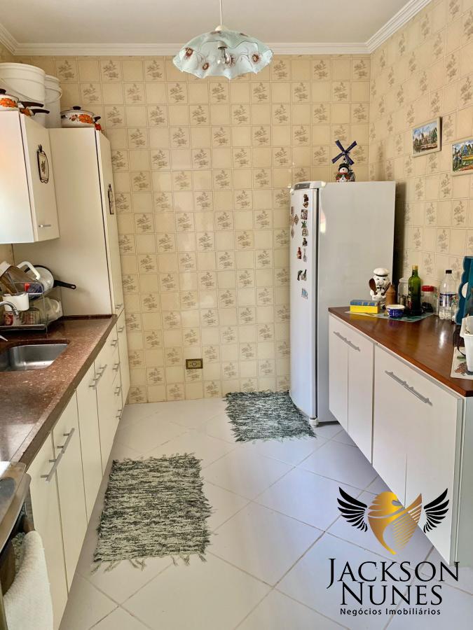 Casa à venda com 3 quartos, 450m² - Foto 6