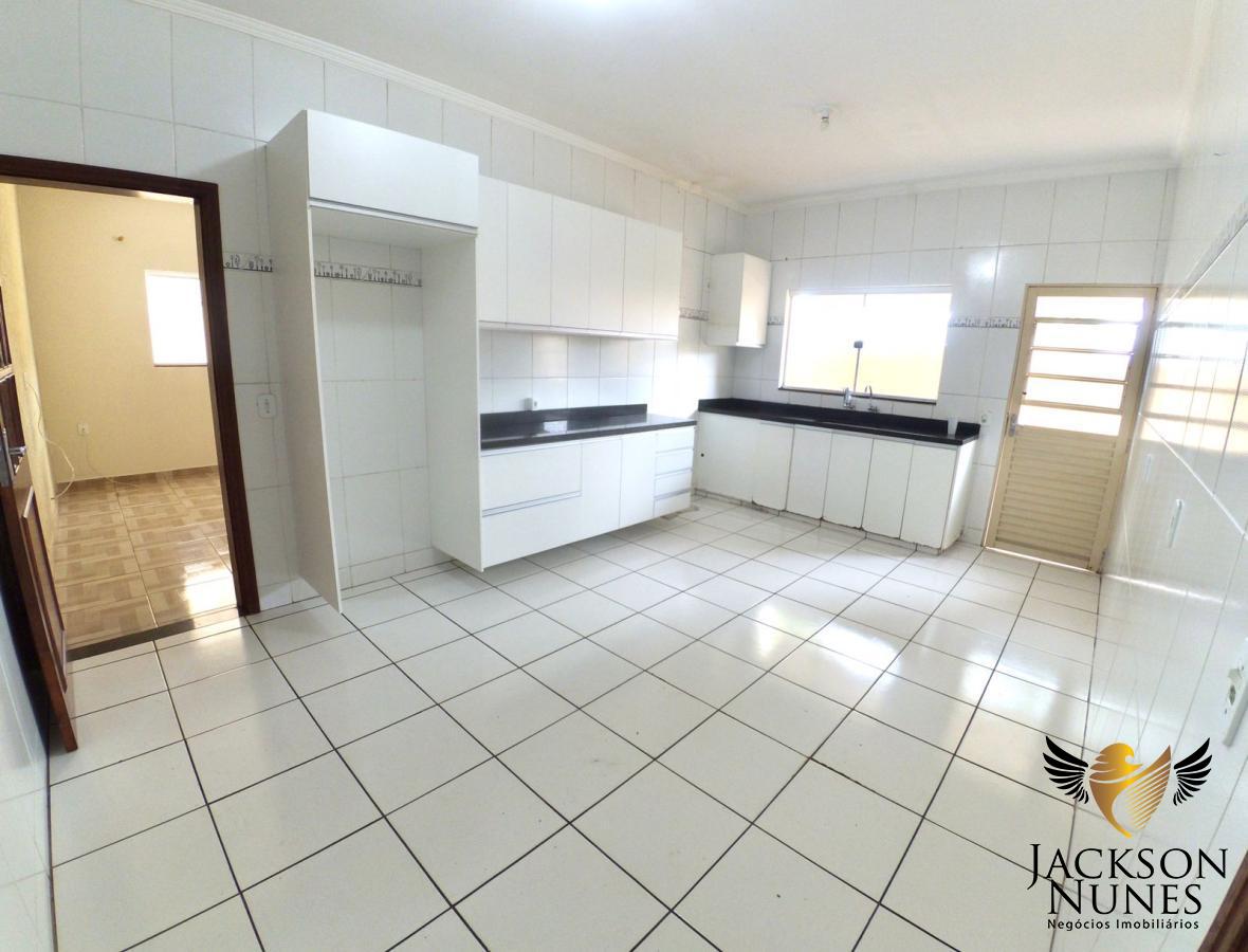 Casa à venda com 3 quartos, 126m² - Foto 3